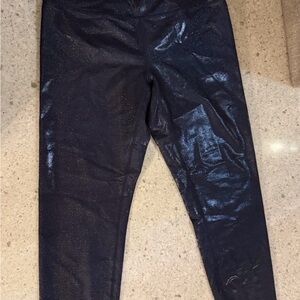 Zyia Active Girls 6-8 Black Holographic Shimmer High Rise Leggings NWT